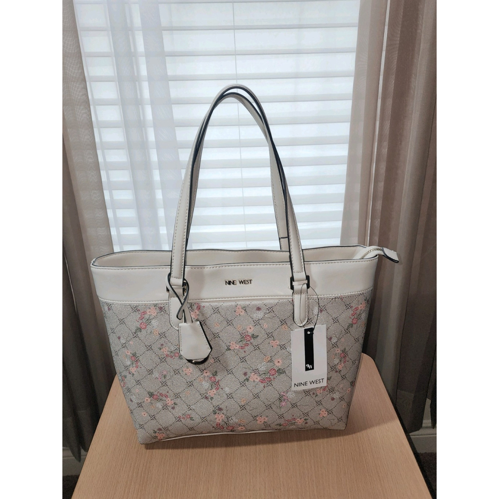 NEW Nine West Kaislie Tote Floral Logo Purse Cream Pink - Picture 4 of 9